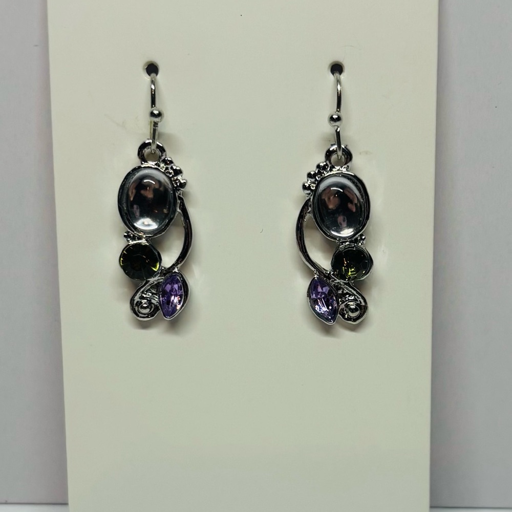 NWOT Elegant Silver and Purple Dangle Earrings